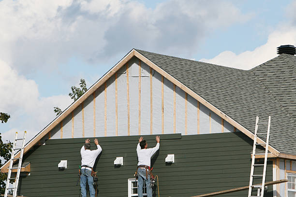 Professional Emergency Siding Repair technician working in Grantville, PA